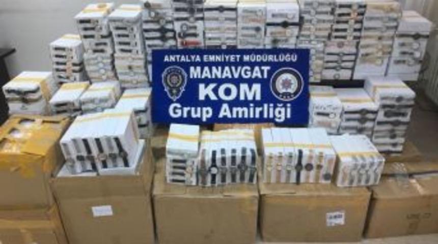 Manavgat&rsquo;ta 7 Bin 900 Adet Ka&ccedil;ak Saat Ele Ge&ccedil;irildi