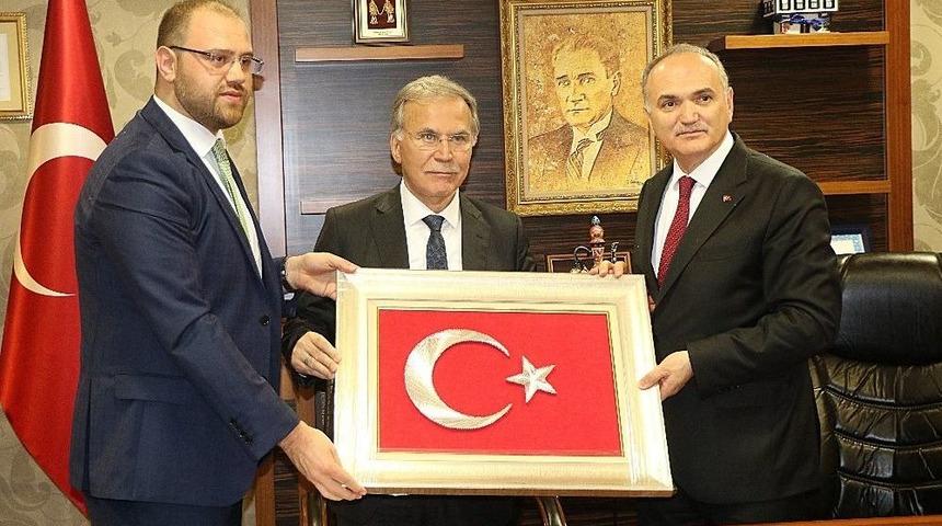 Bakan &Ouml;zl&uuml;, Tso Başkanı Mescier&rsquo;i Ziyaret Etti