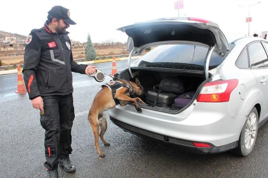 Narko Timlerin En B&uuml;y&uuml;k Destek&ccedil;isi Narko K&ouml;pekler