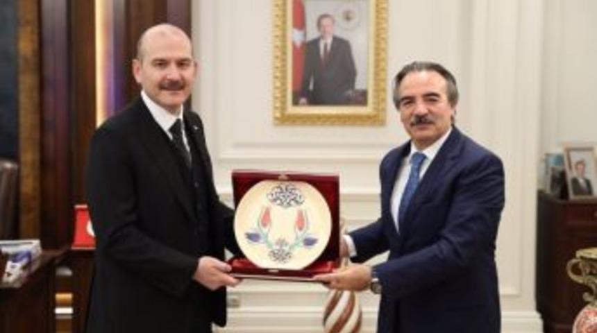 Nev&uuml; Rekt&ouml;r&uuml; Bağlı İ&ccedil;işleri Bakanı Soylu&rsquo;yu Ziyaret Etti