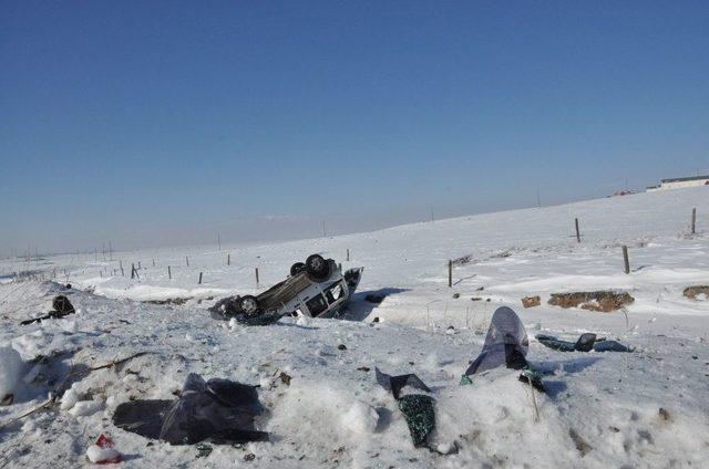 Kars’ta, Trafik Kazası: 3 Yaralı