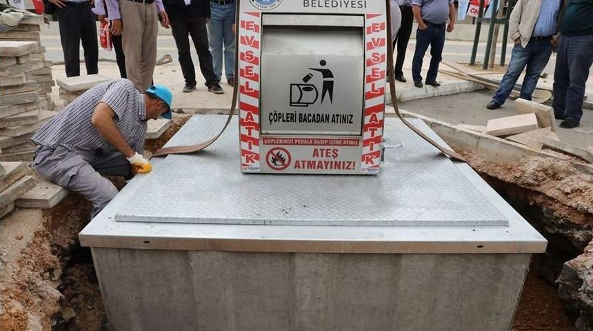 Suluova&rsquo;da &Ccedil;&ouml;p Konteynerleri Yer Altına Alınıyor