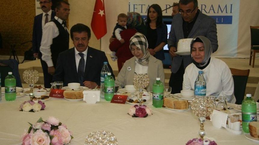 Bakan Zeybekci’den Azalma Trendine Giren Dolar Kuru İle İlgili Açıklama