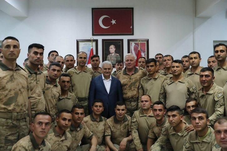Başbakan Yıldırım, Afrin Kahramanlarıyla İftar Yaptı G2