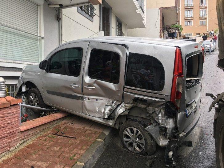 Sokağı Savaş Alanına Çeviren Şoföre Mahalleli Saldırdı G1