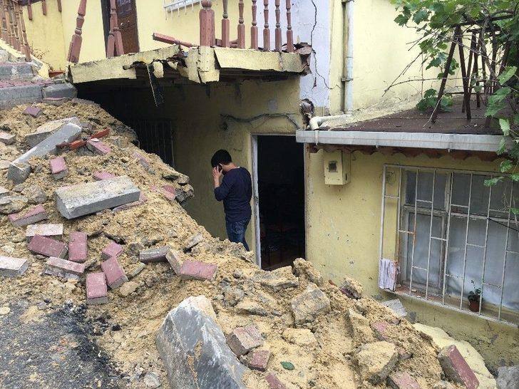 Sokağı Savaş Alanına Çeviren Şoföre Mahalleli Saldırdı G4