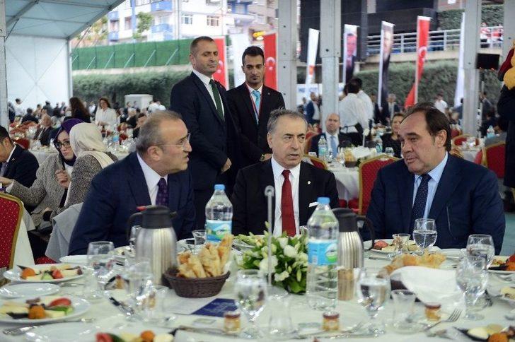 İstanbul’un Fethinin 565. Yılı Görkemli Bir Törenle Kutlandı G1