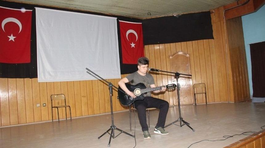 Hisarcık&rsquo;ta Ortaokul Ve Liseler Arası Ses Yarışması