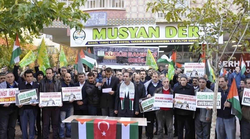 Diyarbakır&rsquo;da Trump&rsquo;a Tepkiler S&uuml;r&uuml;yor