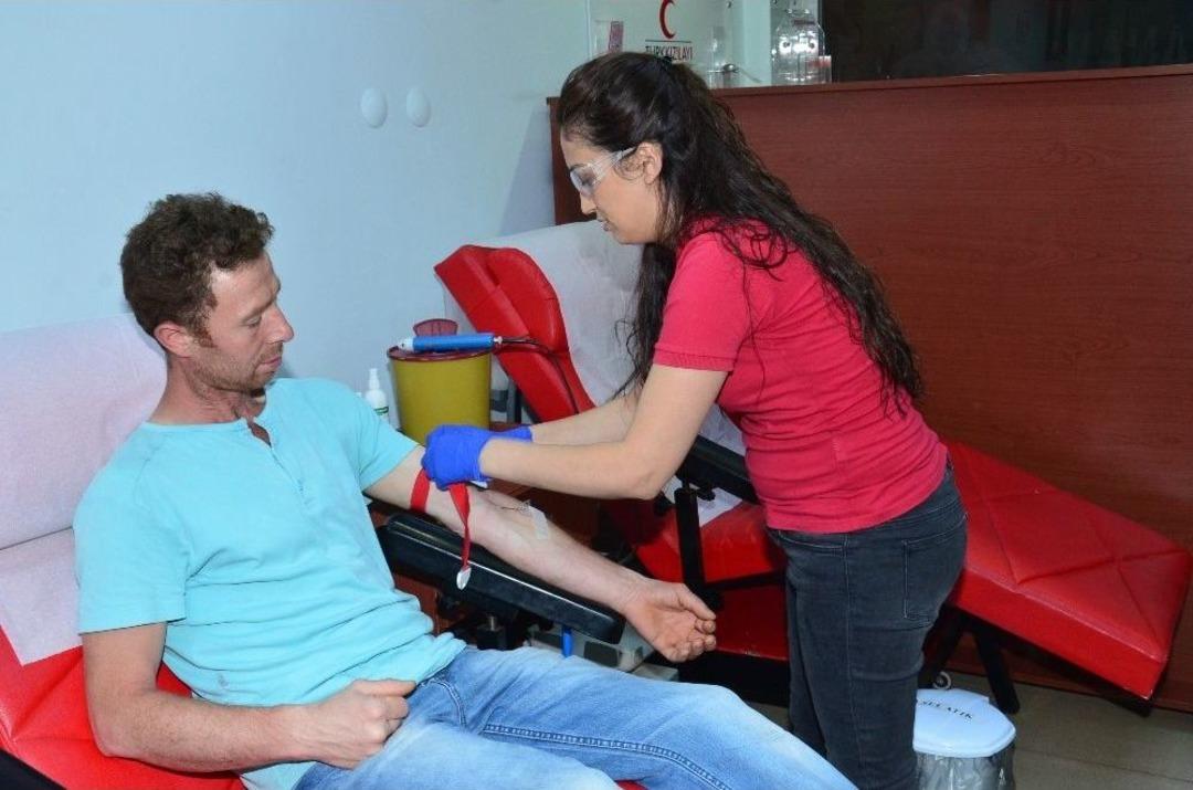 Kızılay&rsquo;dan Ramazan&rsquo;da Kan Bağış &Ccedil;ağrısı