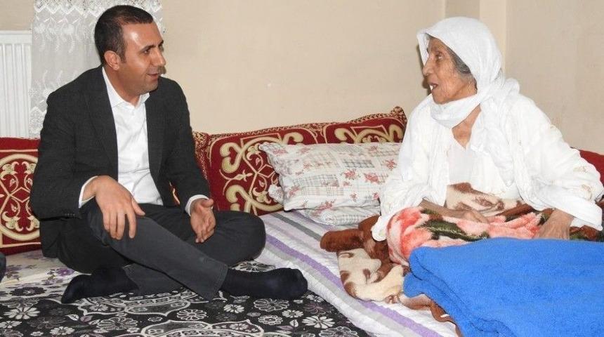 Başkan Bedirhanoğlu, Ev Ziyaretlerinde Vatandaşlarla Bir Araya Geldi