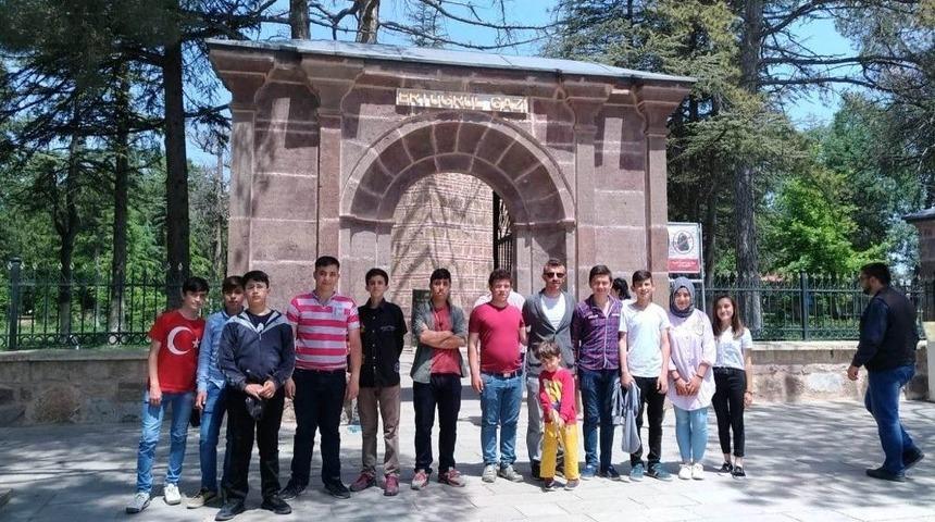 &rsquo;bilge Nesil&rsquo; Ekibi Bilecik S&ouml;ğ&uuml;t&rsquo;&uuml; Gezdi