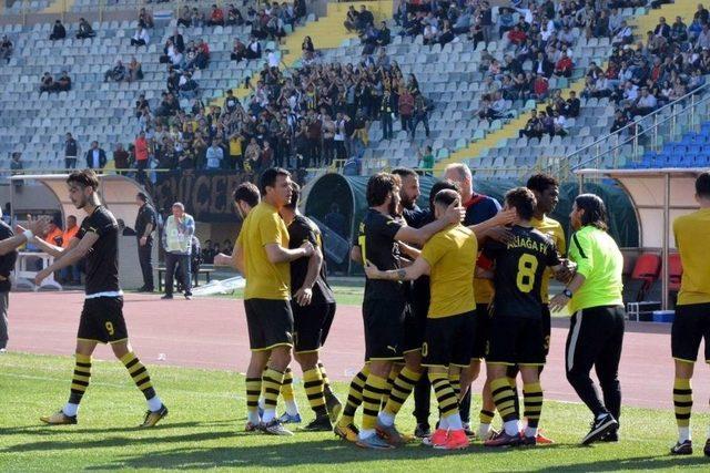 Aliağaspor Üstünlüğünü Koruyamadı