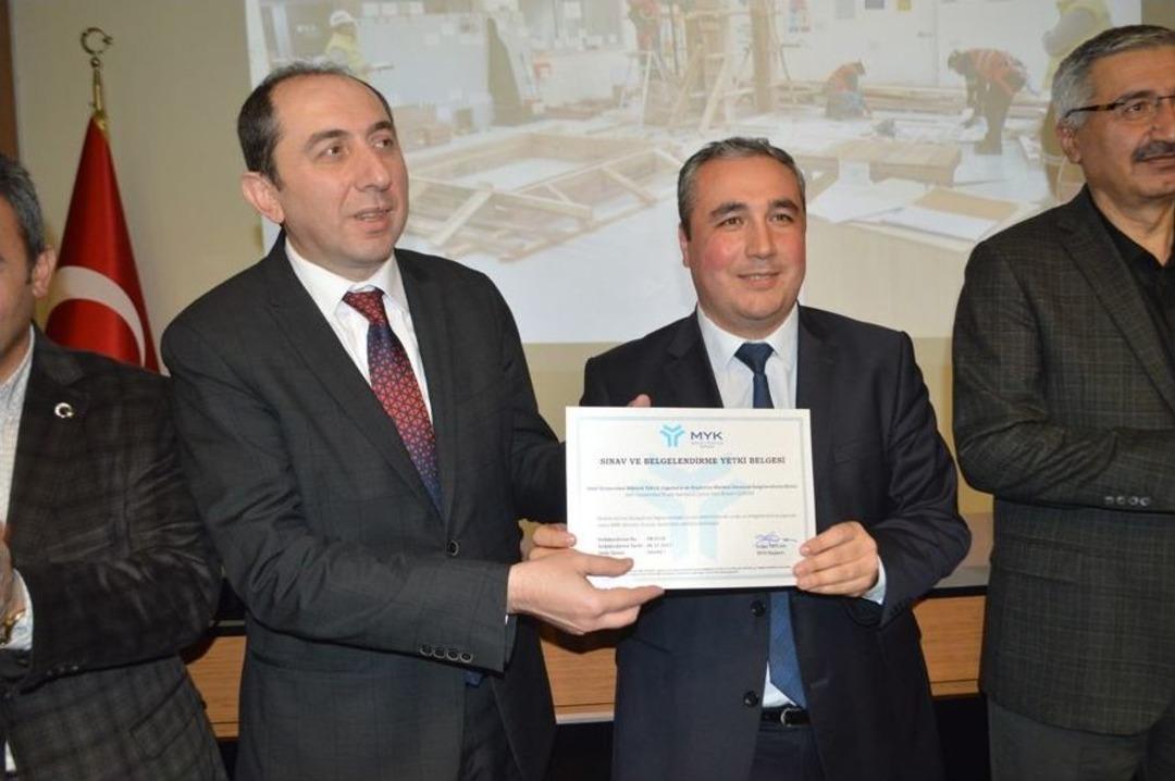 Mesleki Yeterlilik Kurumu&rsquo;ndan Hitit&rsquo;e Yetki Belgesi