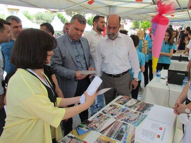 Liselilerin Projeleri Büyük İlgi Gördü