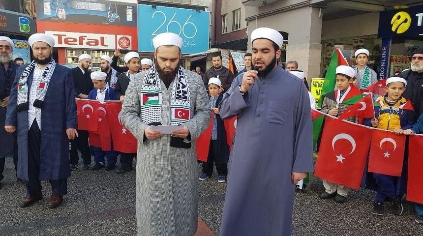 Ulu&ccedil;ınar Derneği&rsquo;nden &rsquo;kud&uuml;s&rsquo; Protestosu