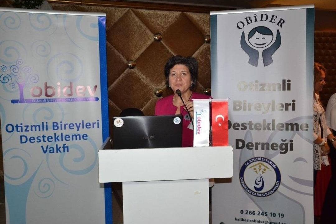 Aileler Otizm &Ccedil;alıştayı&rsquo;na Katıldı