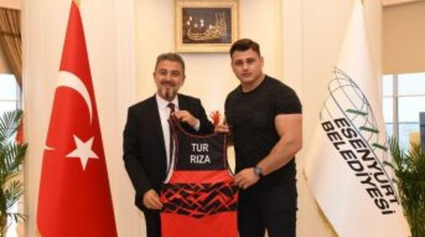 Rıza Kayaalp, G&ouml;z&uuml;n&uuml; Olimpiyatlara Dikti