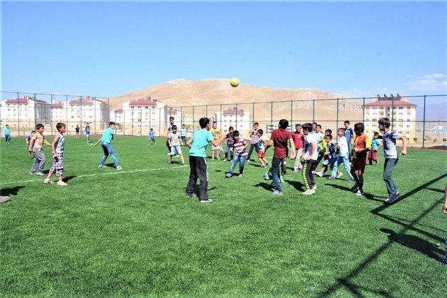 Tuşba Belediyesi’nden Spor Tesisi Atağı