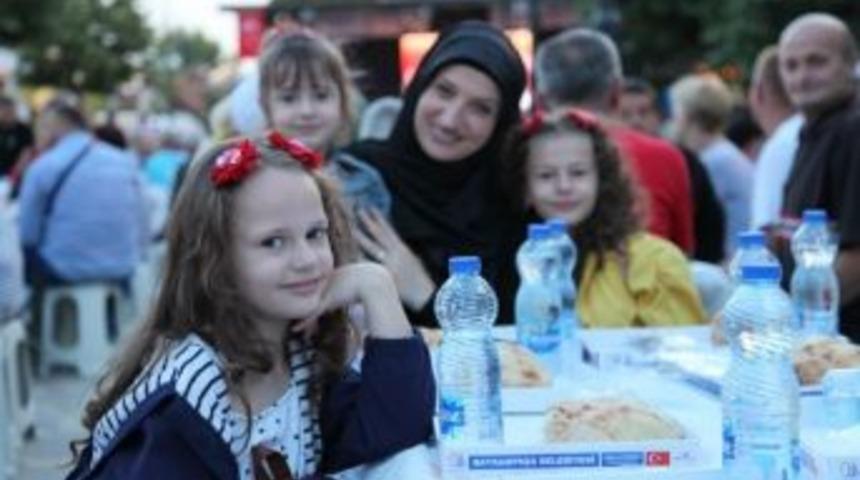 "bereket Konvoyu" Kosova Prizren&rsquo;de