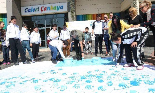 Çankaya’dan Otizme Mavi Işık