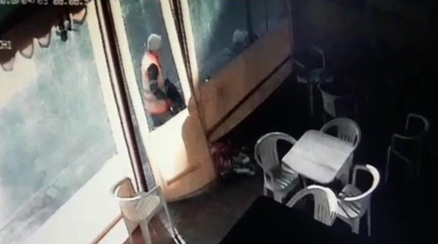 Temizlik G&ouml;revlisinin İntikamı