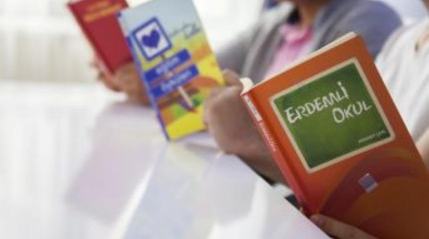 Su&ccedil;a S&uuml;r&uuml;klenen Liseli Gen&ccedil;ler, Kitap Okudu Cezadan Kurtuldu