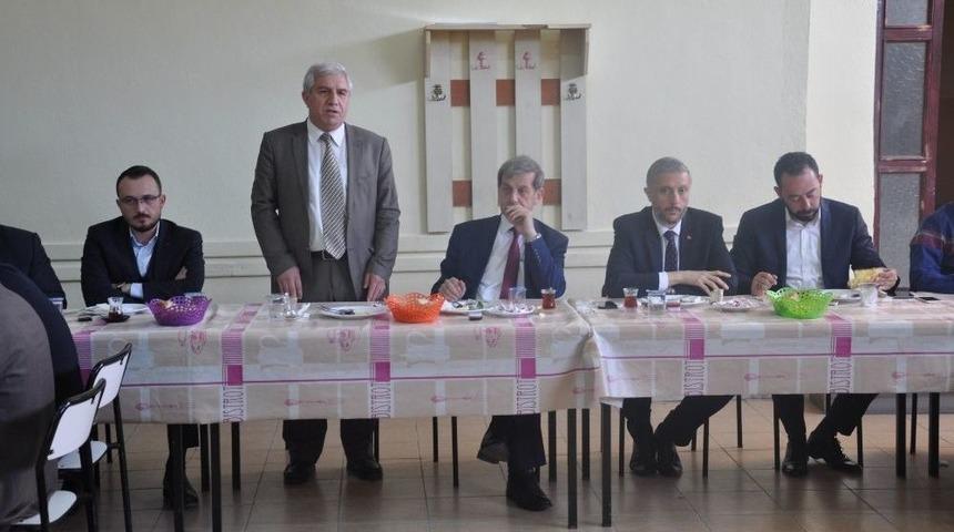 Yerel Y&ouml;neticiler Myo Personeliyle Buluştu