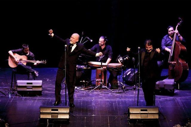 Sahnede &ldquo;şifa Niyeti&rdquo;ne Dediler 1