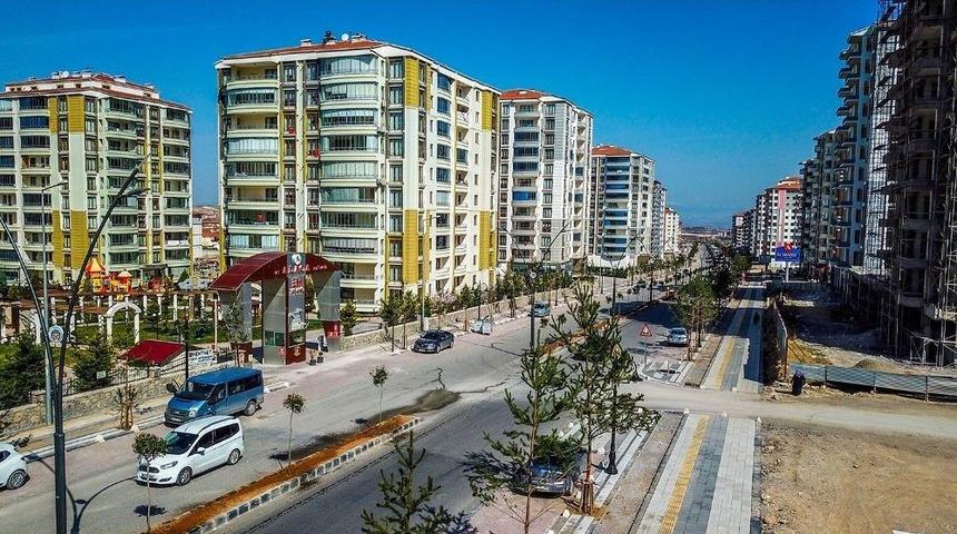 Yeşil&ccedil;am Caddesinde Son R&ouml;tuşlar Yapılıyor