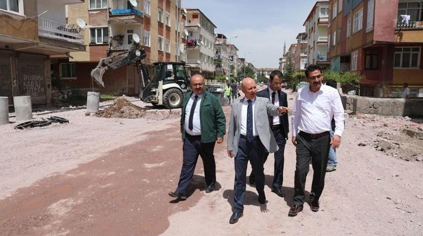 Fevzi Çakmak Mahallesinde Asfalt Çalışmaları Sürüyor