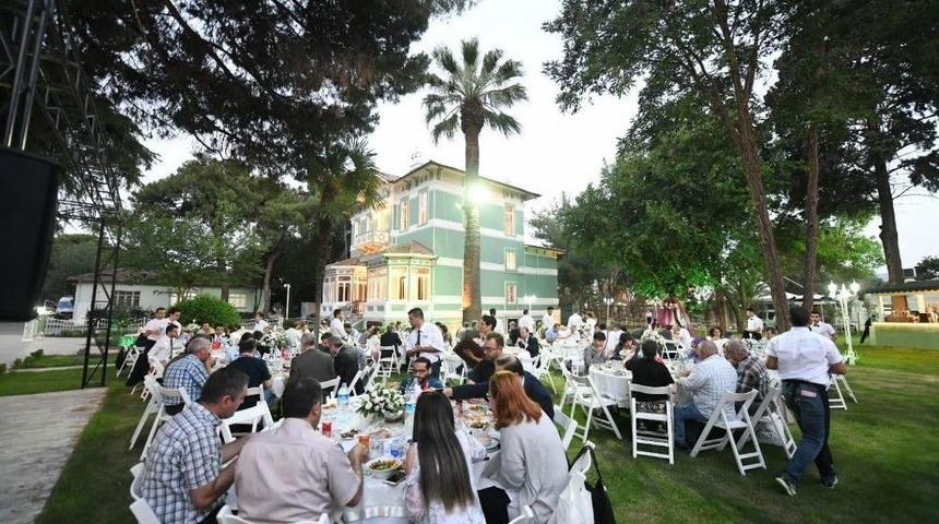 Yeşil Köşk İzmirlilerin Hizmetinde