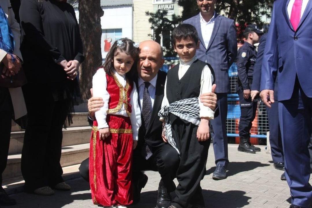 Başbakan Yardımcısı Fikri Işık Bing&ouml;l&rsquo;de