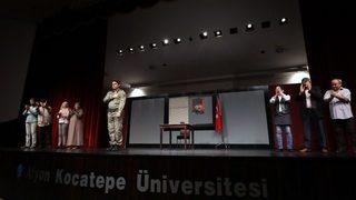 Afyonkarahisar’da ’yeniden Diriliş 15 Temmuz’ Gösterisi Sahnelendi