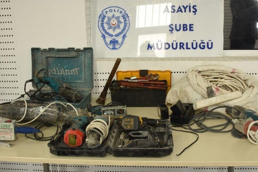 &Ccedil;anakkale&rsquo;de Hırsızlık Zanlısı Yakalandı