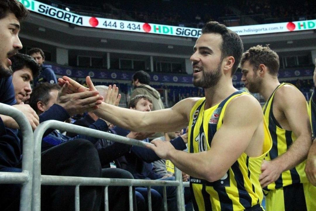 Tahincioğlu Basketbol S&uuml;per Ligi: Fenerbah&ccedil;e Doğuş: 85 - Yeşilgiresun Belediyespor: 72