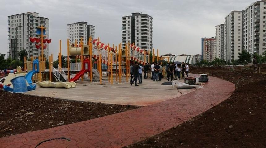 Kayapınar&rsquo;a 300 D&ouml;n&uuml;ml&uuml;k Yeşil Alan Oluşturuluyor