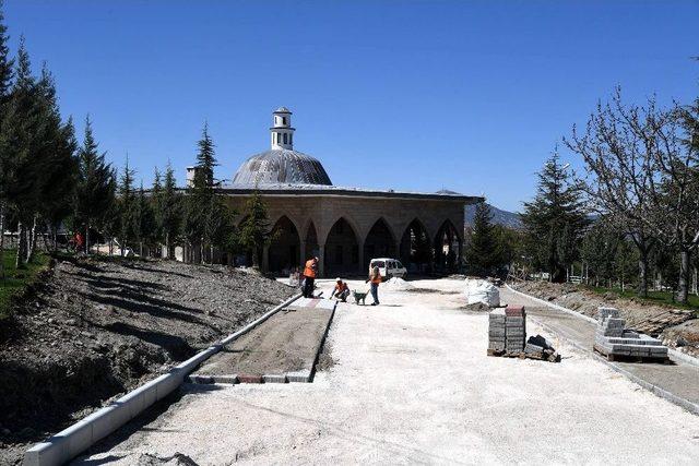 Gökçay Mesireliğindeki Kervansaray Yenilendi