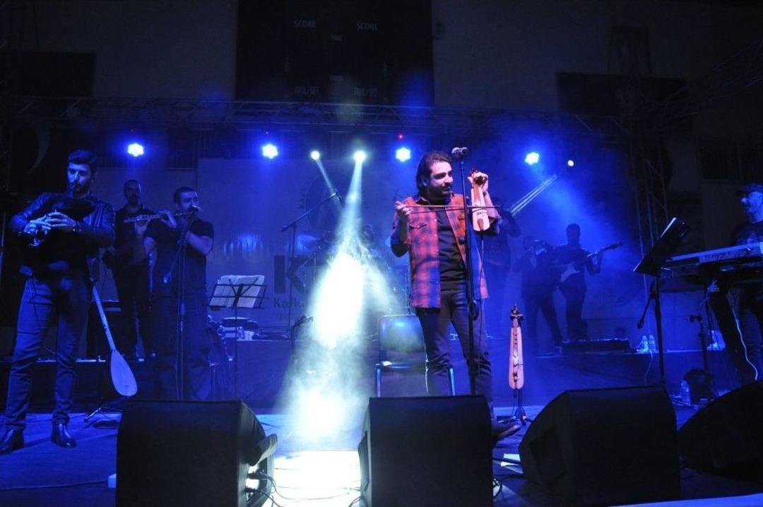 Kars&rsquo;ta Sel&ccedil;uk Balcı R&uuml;zgarı