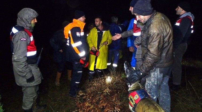 Ormanda Kaybolan Alzheimer Hastası Kişiyi Arama &Ccedil;alışmaları S&uuml;r&uuml;yor