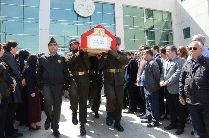 Vefat Eden Hakim Memleketine Uğurlandı G1