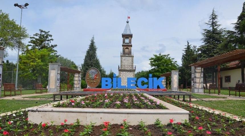 Bilecik&rsquo;te 51 Bin &Ccedil;i&ccedil;ek Toprakla Buluştu