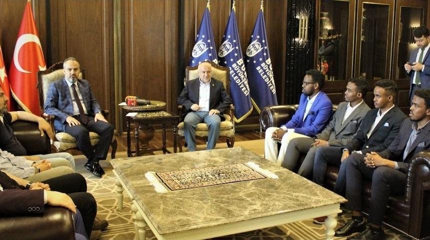 Somalili Yetimlere Bayram Hediyesi