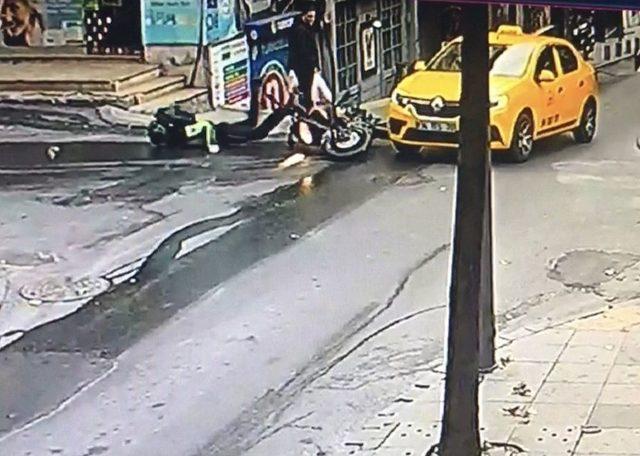 (özel Haber) Şişli’de Ticari Taksi Motosikletliye Böyle Çarptı