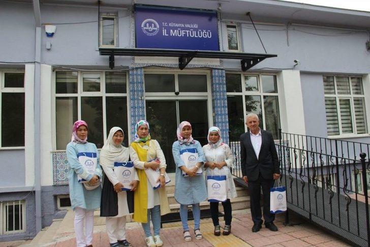 Taylandlı Kadınlar Müslüman Oldu G1