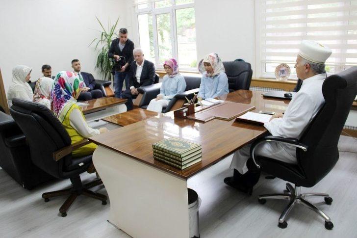 Taylandlı Kadınlar Müslüman Oldu G2