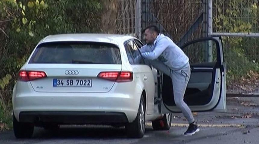 (&ouml;zel Haber ) G&uuml;peg&uuml;nd&uuml;z Gen&ccedil; Kıza Tekme Tokat Dayak Kamerada