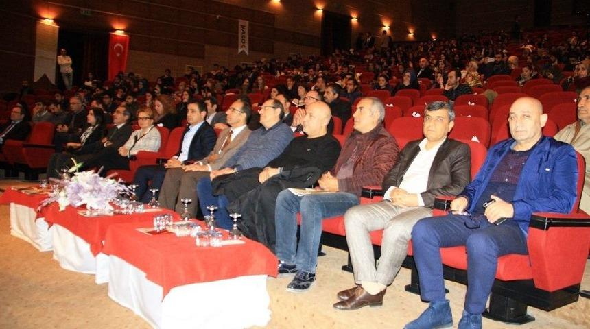 D&uuml;&rsquo;de &lsquo;s&uuml;rd&uuml;r&uuml;lebirlik Ve İnsan Kaynakları&rsquo; Konferansı