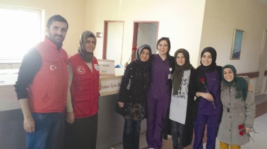 Gen&ccedil;lik Merkezinden Hastane Ziyareti