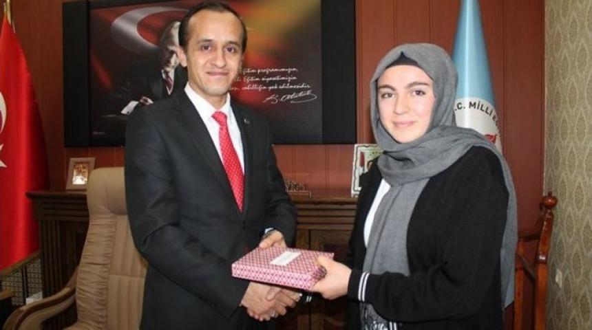 Sungurlu Başarılı Öğrenciler Ödüllendirildi